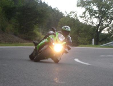 Umgebautes Motorrad Kawasaki Ninja ZX-10R von Vmax285 - Bild 6 Umgebautes Motorrad Kawasaki Ninja ZX-10R von Vmax285 - Bild 6