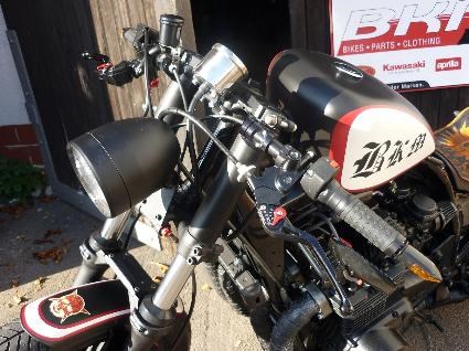 Umbgebautes Motorrad Kawasaki GPZ 1100