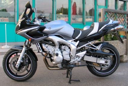 Umgebautes Motorrad Yamaha FZ6 Fazer von Haryh - Bild 2 Umgebautes Motorrad Yamaha FZ6 Fazer von Haryh - Bild 2
