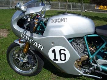 Umgebautes Motorrad Ducati Paul Smart 1000 von Schilling IM Racing GmbH & Co. KG - Bild 5 Umgebautes Motorrad Ducati Paul Smart 1000 von Schilling IM Racing GmbH & Co. KG - Bild 5