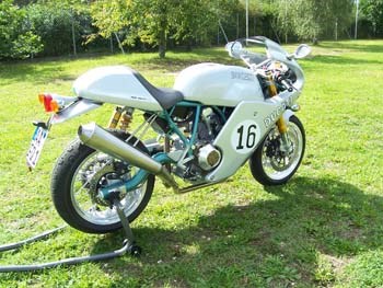 Umgebautes Motorrad Ducati Paul Smart 1000 von Schilling IM Racing GmbH & Co. KG - Bild 9 Umgebautes Motorrad Ducati Paul Smart 1000 von Schilling IM Racing GmbH & Co. KG - Bild 9