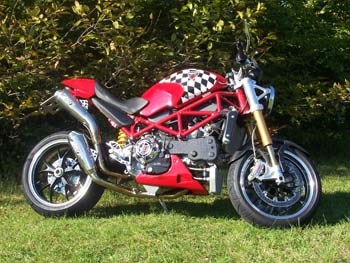 Umgebautes Motorrad Ducati Monster S4RS von Schilling IM Racing GmbH & Co. KG - Bild 3 Umgebautes Motorrad Ducati Monster S4RS von Schilling IM Racing GmbH & Co. KG - Bild 3