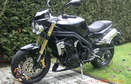 Triumph Speed Triple 1050 Custom Bike