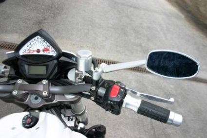 Umgebautes Motorrad Cagiva Raptor 1000 von zissy1989 - Bild 6 Umgebautes Motorrad Cagiva Raptor 1000 von zissy1989 - Bild 6