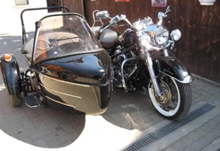Harley-Davidson Road King Classic FLHRC Harley-Davidson Road King Classic FLHRC