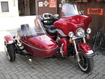 Umgebautes Motorrad Harley-Davidson Electra Glide Classic FLHTC von Spocks Motorcycles GmbH - Bild 1 Umgebautes Motorrad Harley-Davidson Electra Glide Classic FLHTC von Spocks Motorcycles GmbH - Bild 1