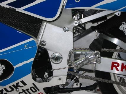 Umgebautes Motorrad Suzuki GSX-R 750 von GSN Motorraeder - Bild 1 Umgebautes Motorrad Suzuki GSX-R 750 von GSN Motorraeder - Bild 1