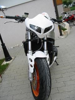 Umgebautes Motorrad Honda CBR 900 RR Fireblade von GSN Motorraeder - Bild 4 Umgebautes Motorrad Honda CBR 900 RR Fireblade von GSN Motorraeder - Bild 4