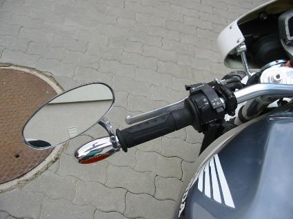 Umgebautes Motorrad Honda CBR 900 RR Fireblade von GSN Motorraeder - Bild 8 Umgebautes Motorrad Honda CBR 900 RR Fireblade von GSN Motorraeder - Bild 8