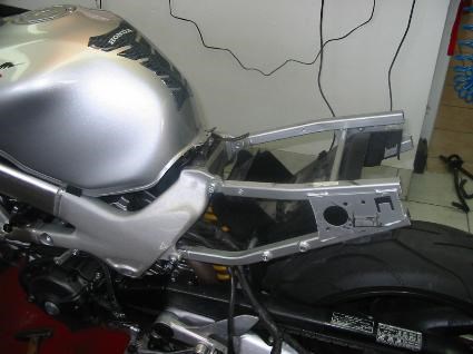 Umgebautes Motorrad Honda VTR 1000 F Fire Storm von GSN Motorraeder - Bild 7 Umgebautes Motorrad Honda VTR 1000 F Fire Storm von GSN Motorraeder - Bild 7