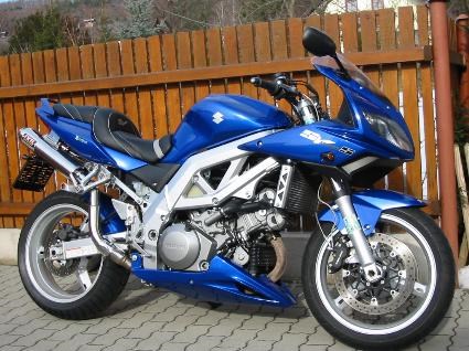 Umgebautes Motorrad Suzuki SV 1000S von GSN Motorraeder - Bild 2 Umgebautes Motorrad Suzuki SV 1000S von GSN Motorraeder - Bild 2