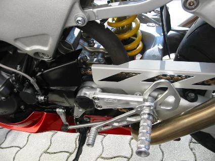 Umbgebautes Motorrad Honda VTR 1000 F Fire Storm Bild 10: Umbgebautes Motorrad Honda VTR 1000 F Fire Storm