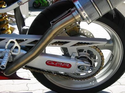 Umbgebautes Motorrad Honda VTR 1000 F Fire Storm Bild 6: Umbgebautes Motorrad Honda VTR 1000 F Fire Storm