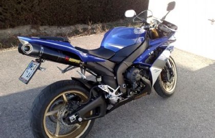 Yamaha R1 Custom Bike