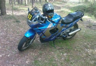 Suzuki GSX 600 F