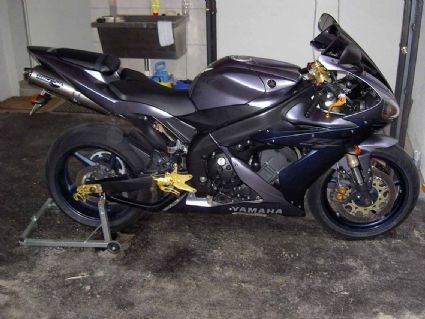 Umgebautes Motorrad Yamaha R1 von andizx9 - Bild 2 Umgebautes Motorrad Yamaha R1 von andizx9 - Bild 2