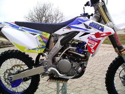 Umgebautes Motorrad Suzuki RM-Z250 von Motorradsport GIGLA GbR - Bild 3 Umgebautes Motorrad Suzuki RM-Z250 von Motorradsport GIGLA GbR - Bild 3