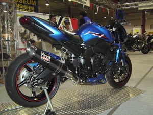Umgebautes Motorrad Yamaha R1 von Promotec GmbH - Bild 3 Umgebautes Motorrad Yamaha R1 von Promotec GmbH - Bild 3