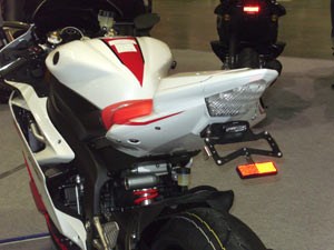 Umgebautes Motorrad Yamaha YZF-R6 von Promotec GmbH - Bild 5 Umgebautes Motorrad Yamaha YZF-R6 von Promotec GmbH - Bild 5