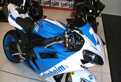 Yamaha R1 Custom Bike
