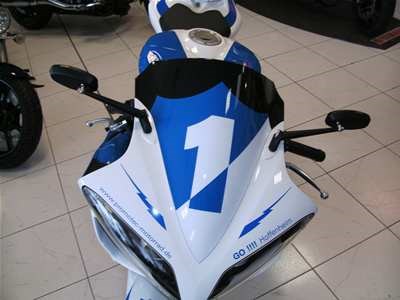 Umgebautes Motorrad Yamaha R1 von Promotec GmbH - Bild 2 Umgebautes Motorrad Yamaha R1 von Promotec GmbH - Bild 2