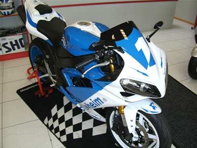 Umgebautes Motorrad Yamaha R1 von Promotec GmbH - Bild 3 Umgebautes Motorrad Yamaha R1 von Promotec GmbH - Bild 3