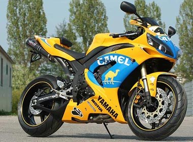 Umgebautes Motorrad Yamaha R1 von Promotec GmbH - Bild 2 Umgebautes Motorrad Yamaha R1 von Promotec GmbH - Bild 2