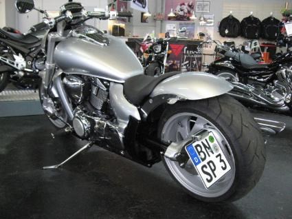 Umgebautes Motorrad Suzuki VZR 1800 von MZB Motorrad Bonn GmbH - Bild 2 Umgebautes Motorrad Suzuki VZR 1800 von MZB Motorrad Bonn GmbH - Bild 2