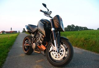 KTM 990 Super Duke KTM 990 Super Duke