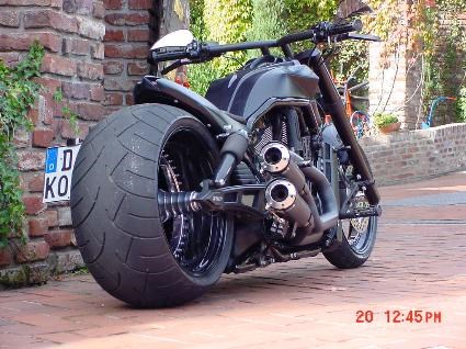 Umgebautes Motorrad Harley-Davidson Night Rod Special VRSCDX von X-Trem Custombikes - Bild 4 Umgebautes Motorrad Harley-Davidson Night Rod Special VRSCDX von X-Trem Custombikes - Bild 4
