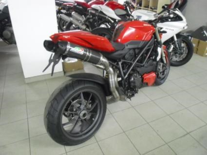 Umgebautes Motorrad Ducati Streetfighter von A.T.T.-Tiedemann-Motorräder e.Kfm - Bild 1