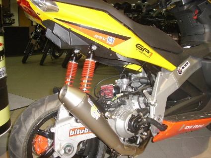 Umgebautes Motorrad Derbi GP1 L-SEAT 125 von Zweirad K. Hubeny GmbH - Bild 7 Umgebautes Motorrad Derbi GP1 L-SEAT 125 von Zweirad K. Hubeny GmbH - Bild 7