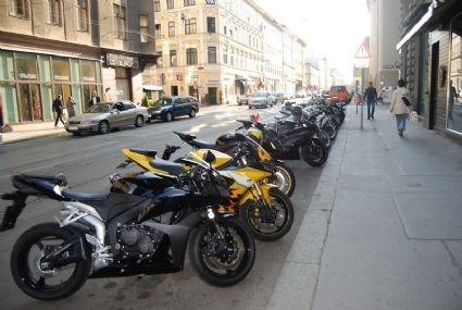 Umgebautes Motorrad Honda CBR600RR von cbr1000rrboy - Bild 8 Umgebautes Motorrad Honda CBR600RR von cbr1000rrboy - Bild 8