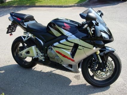 Umgebautes Motorrad Honda CBR600RR von Lax13 - Bild 4 Umgebautes Motorrad Honda CBR600RR von Lax13 - Bild 4