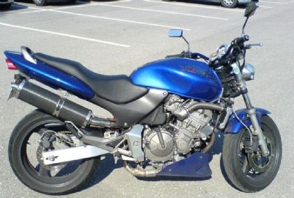 Umgebautes Motorrad Honda CB 600 F Hornet von Phyter - Bild 3 Umgebautes Motorrad Honda CB 600 F Hornet von Phyter - Bild 3