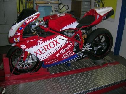 Umgebautes Motorrad Ducati 749 R von Rameis Motorradhandel - Bild 1 Umgebautes Motorrad Ducati 749 R von Rameis Motorradhandel - Bild 1