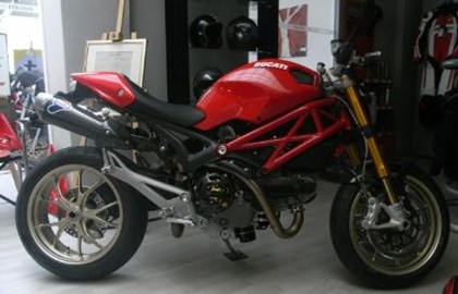 Ducati Monster 1100 S Custom Bike
