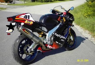 Aprilia RSV 1000 R Factory (RSV Mille R Factory) Aprilia RSV 1000 R Factory (RSV Mille R Factory)