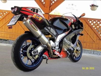 Umgebautes Motorrad Aprilia RSV 1000 R Factory (RSV Mille R Factory) von zachbartl - Bild 6 Umgebautes Motorrad Aprilia RSV 1000 R Factory (RSV Mille R Factory) von zachbartl - Bild 6