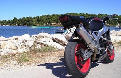 Honda CBR 900 RR Fireblade Custom Bike Honda CBR 900 RR Fireblade Custom Bike