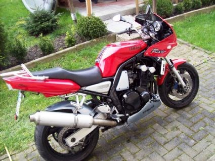 Umgebautes Motorrad Yamaha FZS 600 Fazer von Frazer - Bild 2 Umgebautes Motorrad Yamaha FZS 600 Fazer von Frazer - Bild 2