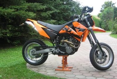 KTM 640 LC4 Supermoto Custom Bike KTM 640 LC4 Supermoto Custom Bike