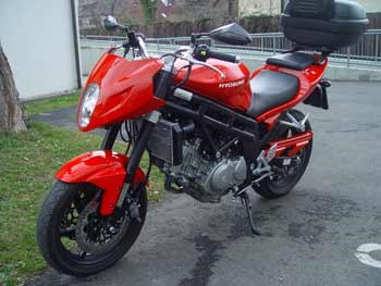 Hyosung GT 650 R Custom Bike