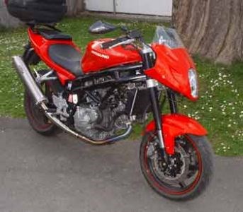 Umgebautes Motorrad Hyosung GT 650 R von heli59 - Bild 4 Umgebautes Motorrad Hyosung GT 650 R von heli59 - Bild 4