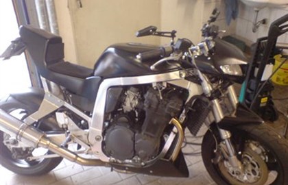 Suzuki GSX-R 1100 Custom Bike Suzuki GSX-R 1100 Custom Bike