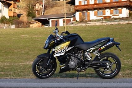 Umgebautes Motorrad KTM 990 Super Duke von RienSte - Bild 1 Umgebautes Motorrad KTM 990 Super Duke von RienSte - Bild 1