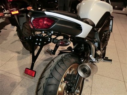 Umgebautes Motorrad Yamaha FZ-8N von MOTO-VÖLKL - Völkl GmbH - Bild 2 Umgebautes Motorrad Yamaha FZ-8N von MOTO-VÖLKL - Völkl GmbH - Bild 2