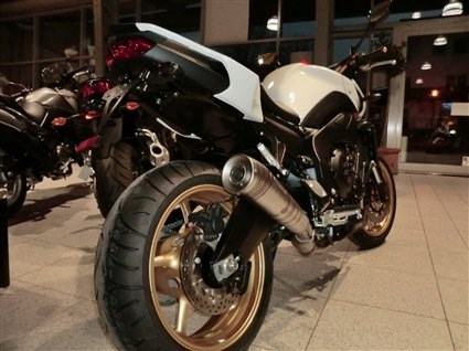 Umgebautes Motorrad Yamaha FZ-8N von MOTO-VÖLKL - Völkl GmbH - Bild 5 Umgebautes Motorrad Yamaha FZ-8N von MOTO-VÖLKL - Völkl GmbH - Bild 5