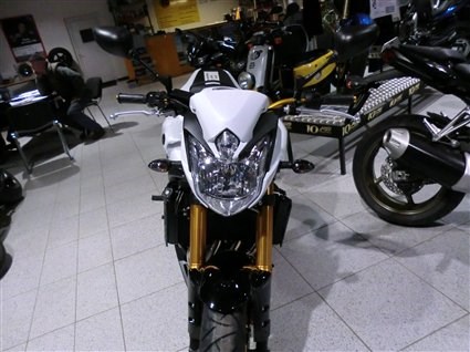 Umgebautes Motorrad Yamaha FZ-8N von MOTO-VÖLKL - Völkl GmbH - Bild 6 Umgebautes Motorrad Yamaha FZ-8N von MOTO-VÖLKL - Völkl GmbH - Bild 6