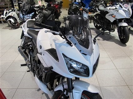 Umgebautes Motorrad Yamaha FZ1 Fazer von MOTO-VÖLKL - Völkl GmbH - Bild 10 Umgebautes Motorrad Yamaha FZ1 Fazer von MOTO-VÖLKL - Völkl GmbH - Bild 10